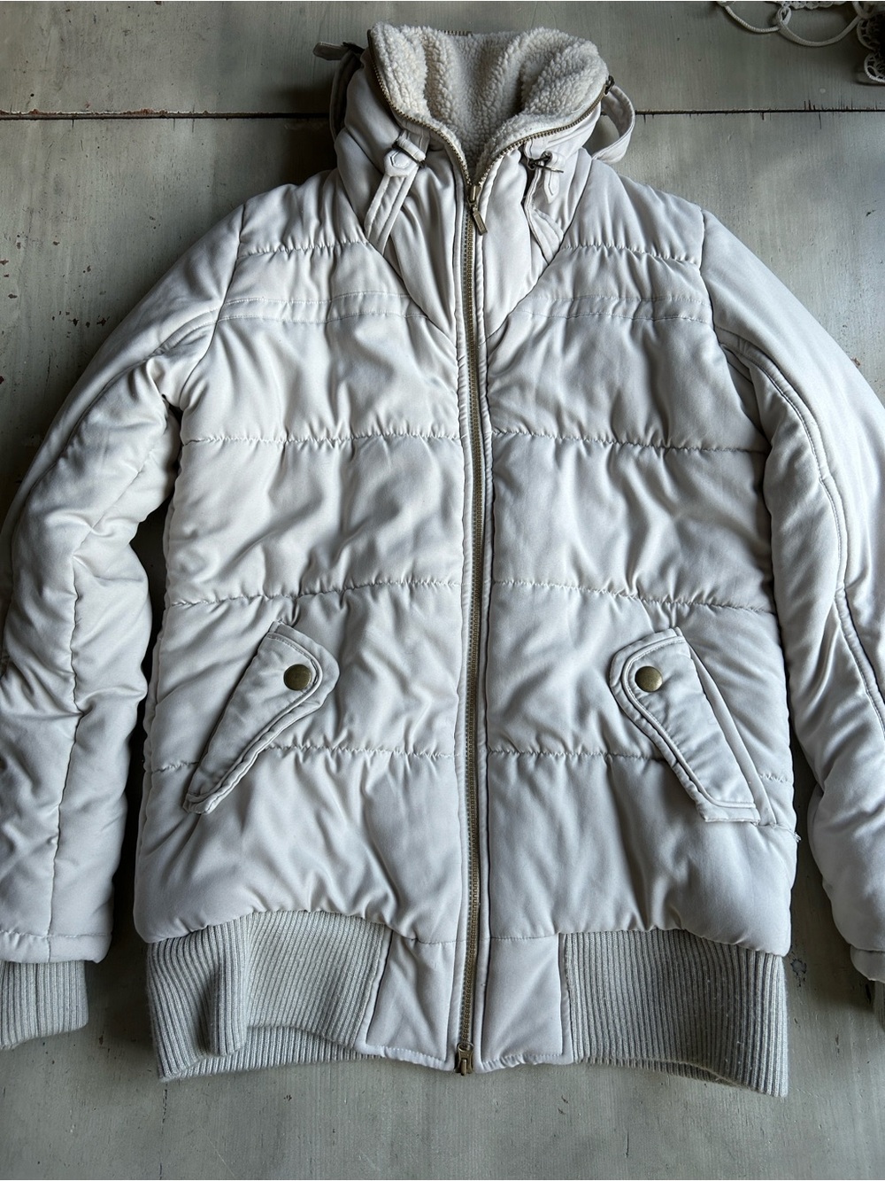Lee Vintage Cream Quilted Sherpa-Lined Puffer Jacket SZ M